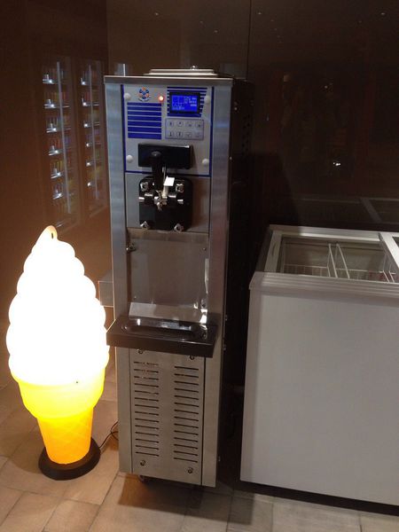 品花苑：晶冠廣場【品花苑】全台最大間Buffet餐廳