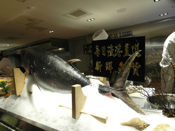 品花苑:晶冠廣場【品花苑】全台最大間Buffet餐廳