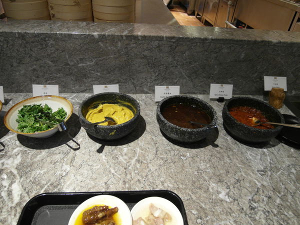 品花苑：晶冠廣場【品花苑】全台最大間Buffet餐廳