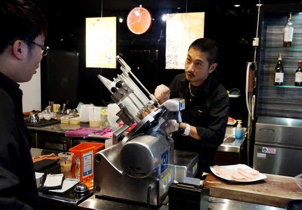 忻殿堂:*口碑券*忻殿堂 : 深藏不露松阪豬