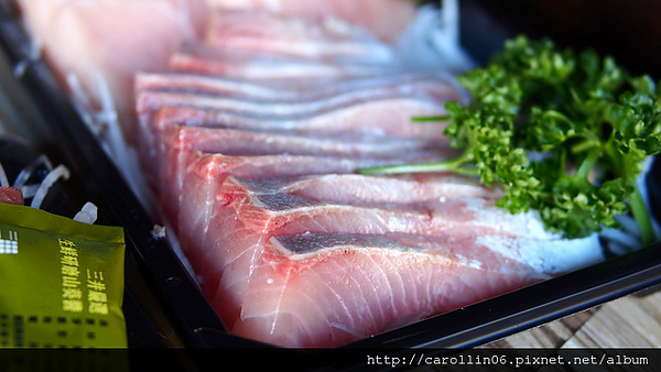 上引水產：【食記】三井集團《上引水產》尚青尚便宜