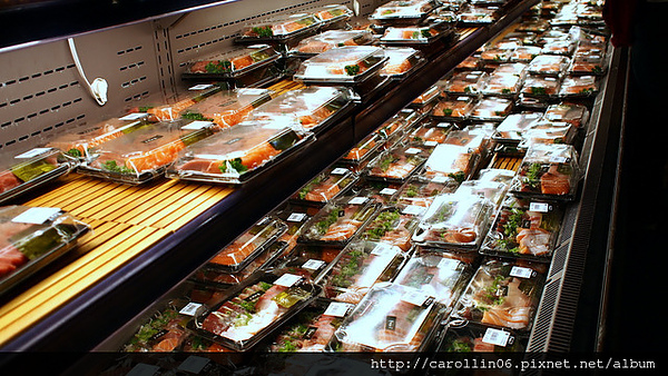 上引水產：【食記】三井集團《上引水產》尚青尚便宜