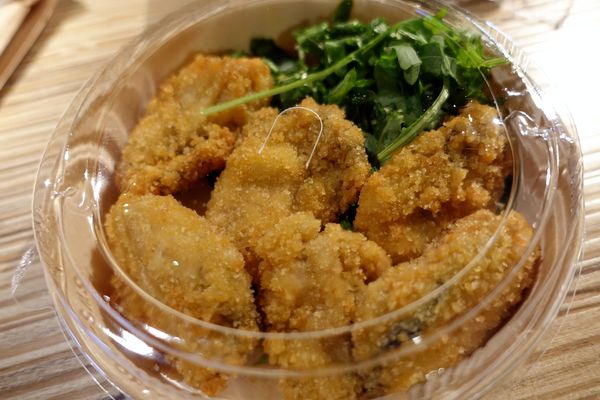 上引水產：(胖樺食記)高CP值濱江街「上引水產」四種菜色健康便當。台北美食推薦必吃