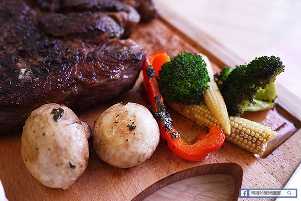 上菜囉 法式餐廳 Viva la fete：◆台北大安。捷運忠孝新生【上菜囉Viva la fete 法式餐廳】原塊巨無霸PRIME牛排只要590元。現在不吃還等什麼！活動只到八月底哦！新推出早午餐（文末抽獎）