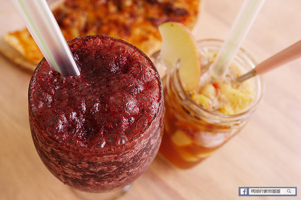 上菜囉 法式餐廳 Viva la fete：◆台北大安。捷運忠孝新生【上菜囉Viva la fete 法式餐廳】原塊巨無霸PRIME牛排只要590元。現在不吃還等什麼！活動只到八月底哦！新推出早午餐（文末抽獎）