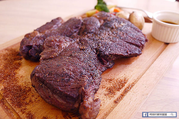 上菜囉 法式餐廳 Viva la fete：◆台北大安。捷運忠孝新生【上菜囉Viva la fete 法式餐廳】原塊巨無霸PRIME牛排只要590元。現在不吃還等什麼！活動只到八月底哦！新推出早午餐（文末抽獎）