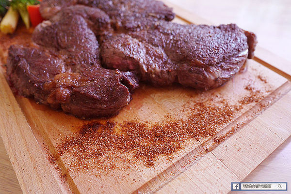 上菜囉 法式餐廳 Viva la fete：◆台北大安。捷運忠孝新生【上菜囉Viva la fete 法式餐廳】原塊巨無霸PRIME牛排只要590元。現在不吃還等什麼！活動只到八月底哦！新推出早午餐（文末抽獎）