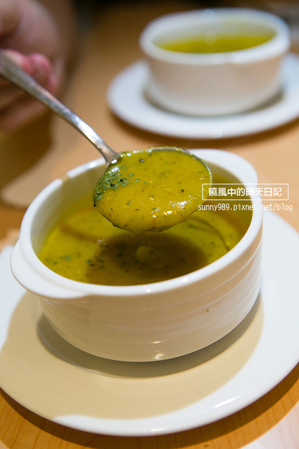 上菜囉 法式餐廳 Viva la fete:【邀約|上菜囉 Viva la fete法式餐廳】千層麵必須強推 適合聚餐份量十足法式餐廳