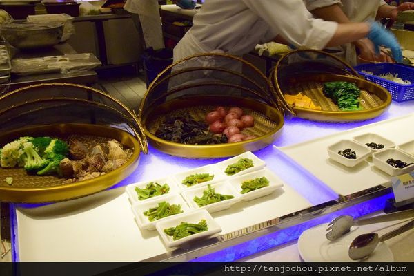 漢來海港餐廳吃到飽-壽司001.JPG