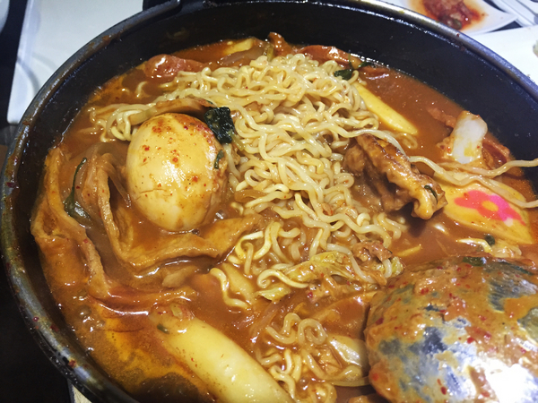 GogiGogi 韓式料理餐廳:又是一家適合聚會的好店-GogiGogi口吉口吉韓國料理(國父紀念館站)