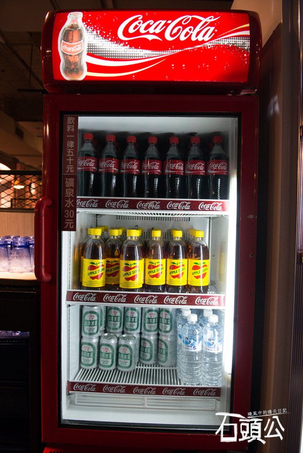 石頭公 石頭火鍋：【口碑券 | 石頭公】湯頭清徹 沙茶迷人 適合朋友聚會一起享用的古早味石頭火鍋