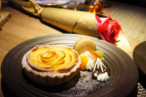 樂慕亞 Le Meilleur(市府店)：(胖樺食記) 24小時營業燈光美氣氛佳牛排館”樂慕亞 Le Meilleur(市府店)”