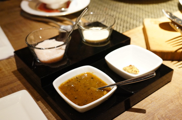 樂慕亞 Le Meilleur(市府店)：(胖樺食記) 24小時營業燈光美氣氛佳牛排館”樂慕亞 Le Meilleur(市府店)”