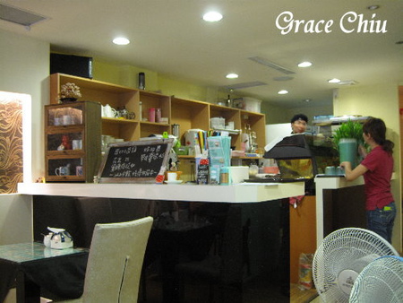 可可芭蕾:可可芭蕾~豐富的板烤總匯&咬開小心燙口的熱夾心吐司(捷運雙連站周邊)