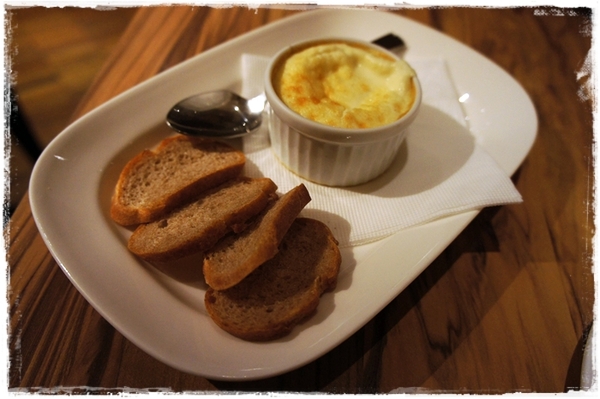 Solo pasta Cucina ltaliana：[義式] 慰勞辛苦出差的狗狗~ ★solo pasta★ 讓人滿心幸福的好滋味❤