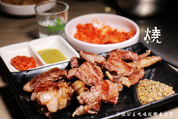 燒桶子韓風立燒：東區韓式料理『燒桶子韓風立燒』捷運國父紀念館燒肉