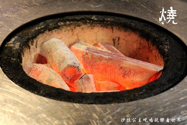 燒桶子韓風立燒：東區韓式料理『燒桶子韓風立燒』捷運國父紀念館燒肉