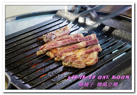 燒桶子韓風立燒：國父紀念館燒肉．道地復古韓式汽油桶上的大塊牛排──燒桶子 韓風立燒