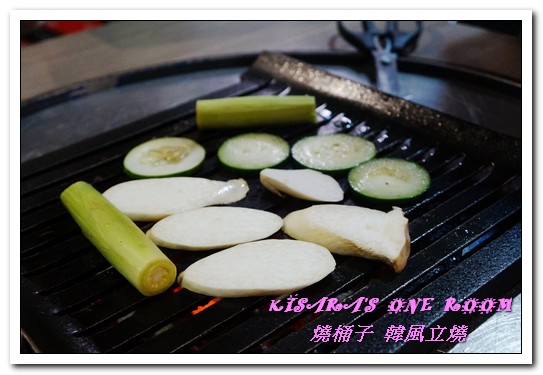 燒桶子韓風立燒：國父紀念館燒肉．道地復古韓式汽油桶上的大塊牛排──燒桶子 韓風立燒