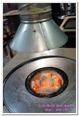 燒桶子韓風立燒：國父紀念館燒肉．道地復古韓式汽油桶上的大塊牛排──燒桶子 韓風立燒