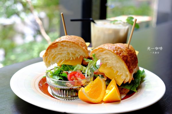 中山站美食-光一咖啡