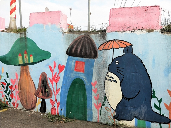 嘉義新港南崙彩繪村:【嘉義新港景點】南崙彩繪龍貓村~可愛逗趣的模樣 相機卡砸個不停 到處都是龍貓的蹤跡