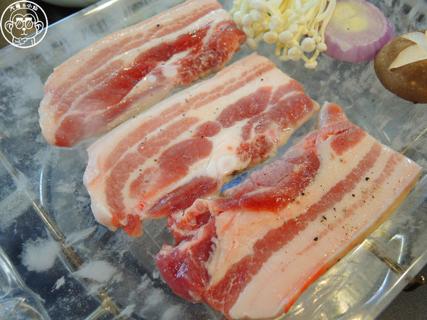 首爾大叔：呷飽祙【新北新店･首爾大叔韓國料理】來韓式餐廳吃水晶五花肉