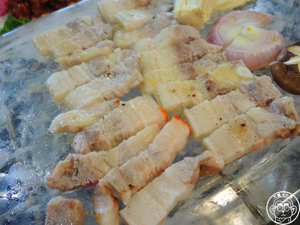 首爾大叔：呷飽祙【新北新店･首爾大叔韓國料理】來韓式餐廳吃水晶五花肉