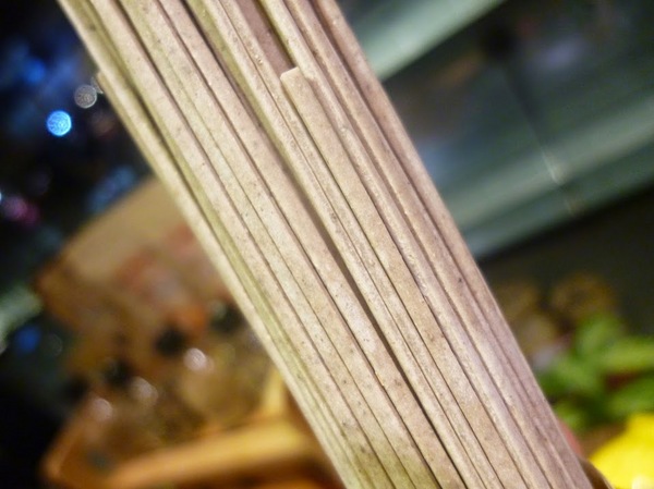 三風麵館:【台中特產/試吃】老麵廠的華麗變身,不容錯過!獨家香蕉麵與最在地滋味的麵條商品-三風麵館