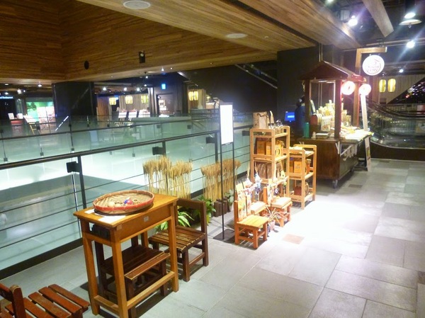 三風麵館:【台中特產/試吃】老麵廠的華麗變身,不容錯過!獨家香蕉麵與最在地滋味的麵條商品-三風麵館