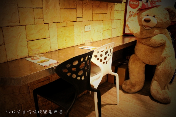 Bsb美式餐廳：內湖.內科人氣美食『Bsb美式餐廳』漢堡/排餐/大份量