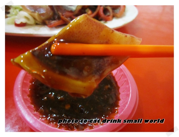 廟口紅糟魷魚：Q彈又新鮮的宜蘭紅糟魷魚