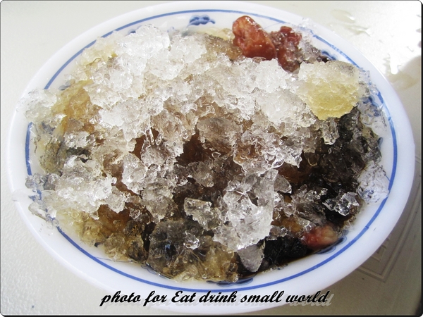 新莊公園粉條冰:排隊嚣張冰品..賣完就收囉~~~