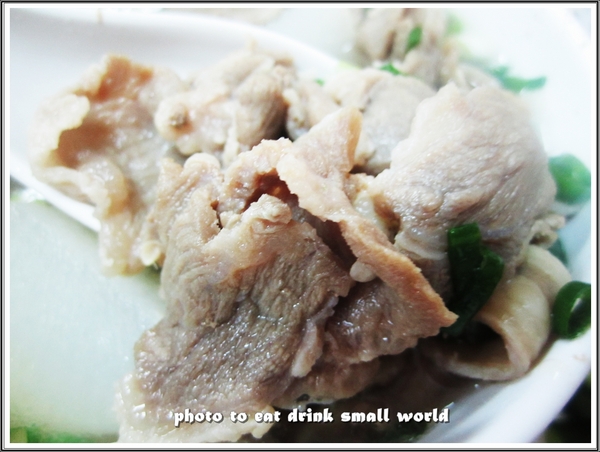 林口蔡家拉麵(牛肉拉麵大王)：牛肉麵是用雞湯作湯底你肯定沒吃過吧~~