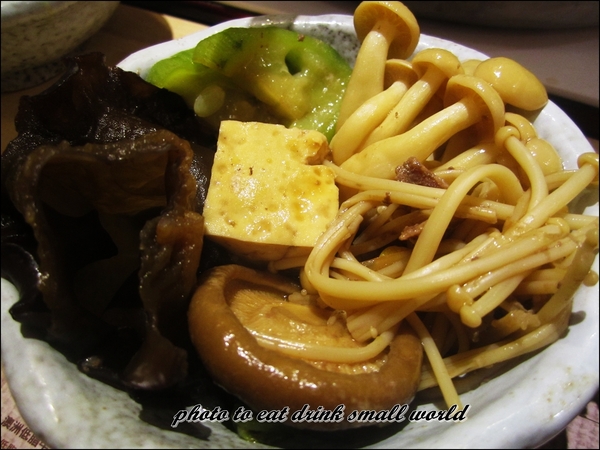 すき家 SUKI-YA壽喜屋(信義ATT店): すき家 SUKI-YA壽喜屋~好吃又便宜