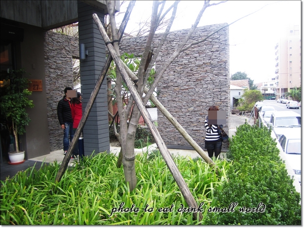 托斯卡尼尼義大利餐廳：桃園國際店托斯卡尼尼~~空間大氣氛好份量多還有停車場哦