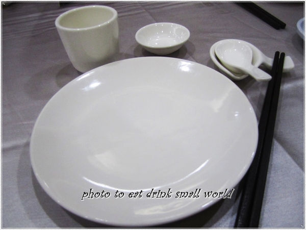 華漾大飯店(環球店)：吃飯時間總是間間客滿的環球百貨