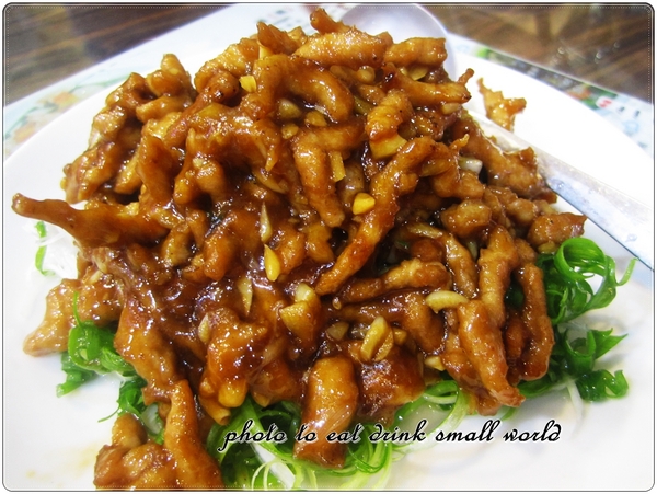 大湯匙麵食館：初訪~~人潮雖然多但是吃起來蠻失望的