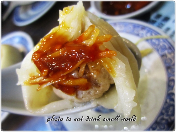 大湯匙麵食館：初訪~~人潮雖然多但是吃起來蠻失望的