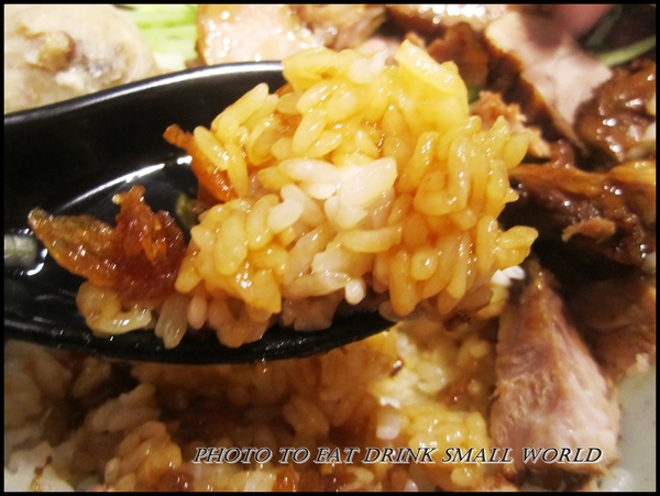 黑殿飯店DARK PALACE TAIWANESE GOURMET(創始店):來淡水不吃阿給了,就是要吃你