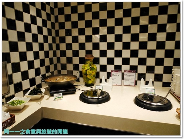 台北凱撒大飯店Checkers自助式餐廳:台北凱撒大飯店 Checkers自助餐廳 晚餐~大張旗鼓改裝後退步or進步?