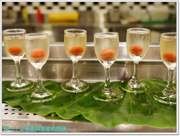 台北凱撒大飯店Checkers自助式餐廳:台北凱撒大飯店 Checkers自助餐廳 晚餐~大張旗鼓改裝後退步or進步?