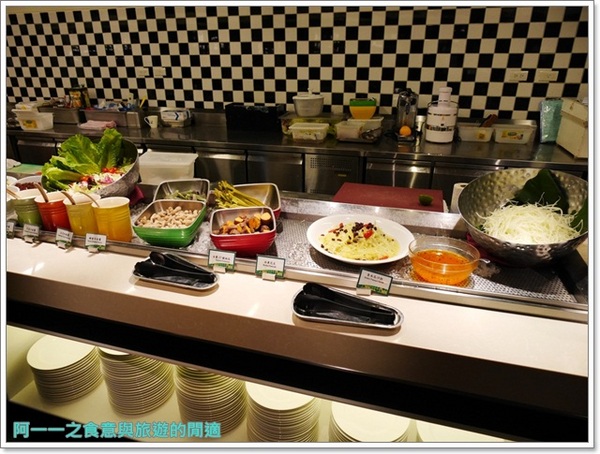 台北凱撒大飯店Checkers自助式餐廳:台北凱撒大飯店 Checkers自助餐廳 晚餐~大張旗鼓改裝後退步or進步?