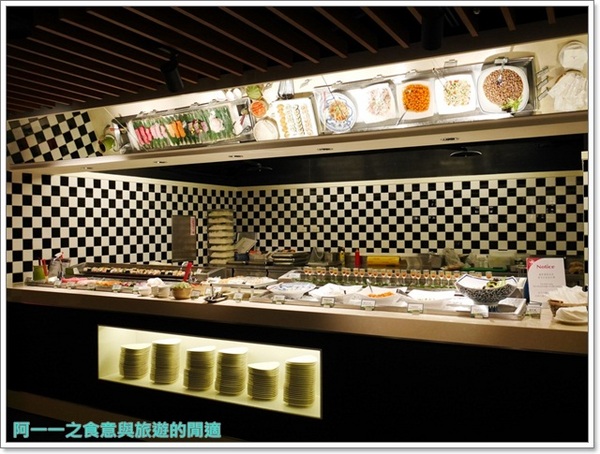 台北凱撒大飯店Checkers自助式餐廳:台北凱撒大飯店 Checkers自助餐廳 晚餐~大張旗鼓改裝後退步or進步?