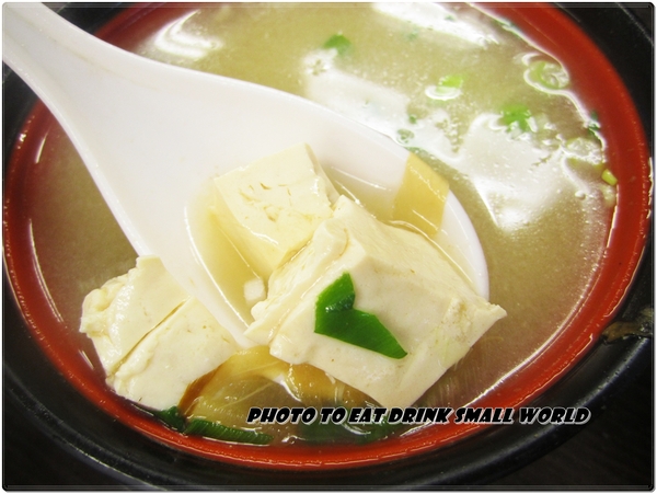 33年老店溪尾知高飯：焢肉.豬腳.大腸.小菜...每一樣都好吃到不像話