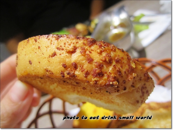 厚切牛排(新莊店):板橋厚切在新莊有了分店了哦~再也不必排的天昏地暗了