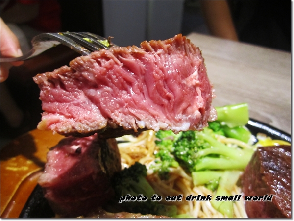 厚切牛排(新莊店):板橋厚切在新莊有了分店了哦~再也不必排的天昏地暗了