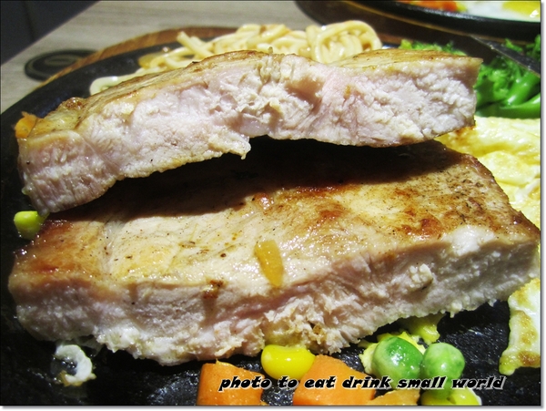 厚切牛排(新莊店):板橋厚切在新莊有了分店了哦~再也不必排的天昏地暗了