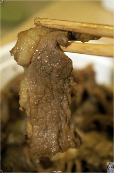 七福神燒肉丼飯：[北投在地美食]七福神燒肉丼飯~備長炭直燒，排隊也吃不到的美食