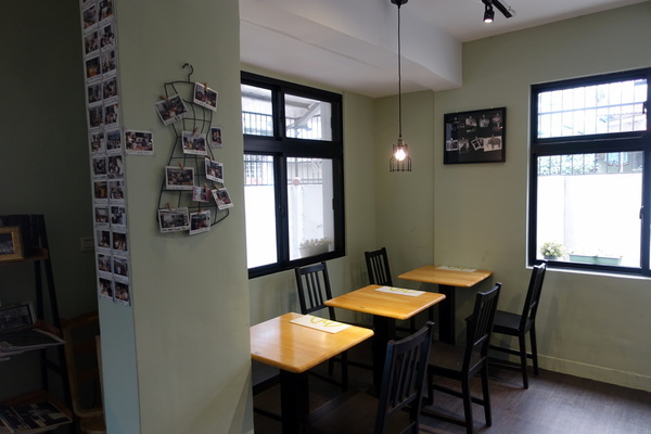 HI Burger：(胖樺食記)捷運頂溪站推薦美食”HI Burger”/平價大份量美式漢堡/不收一成服務費/不限時/WiFi